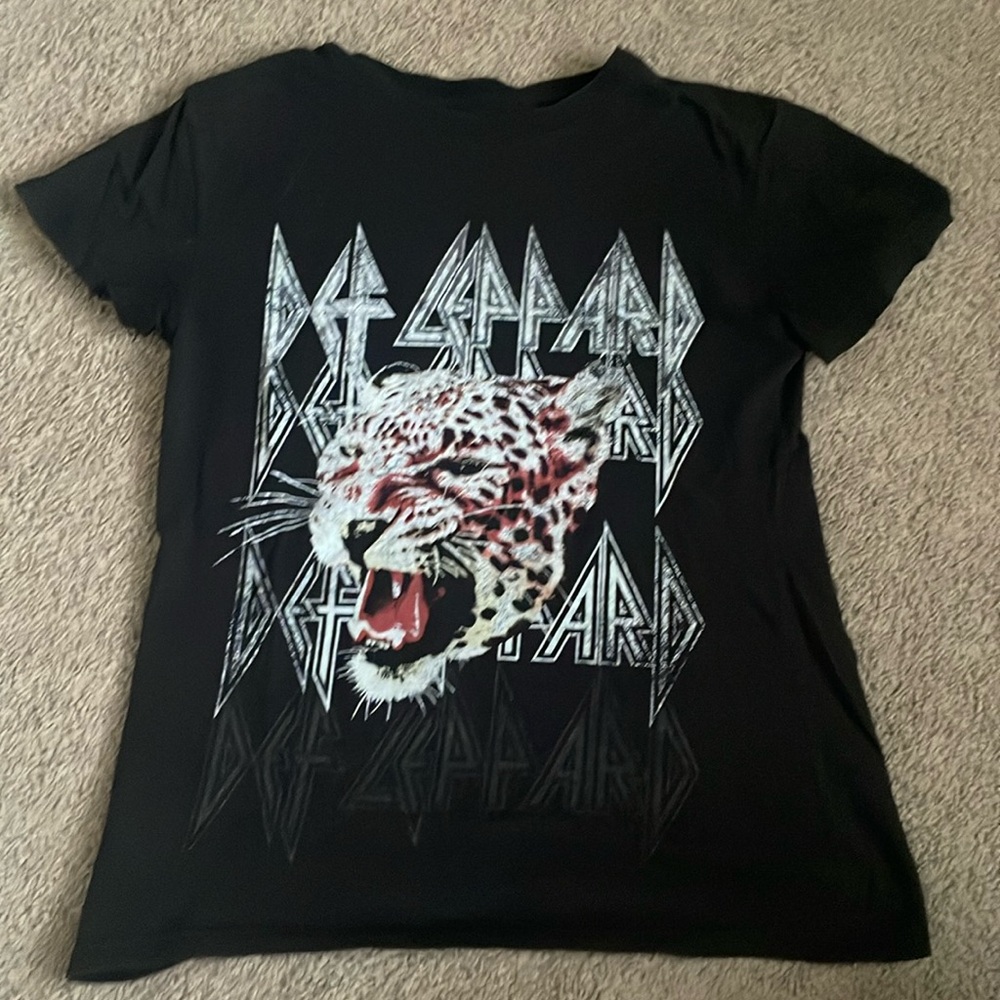 Target Def Lepard Band T-Shirt